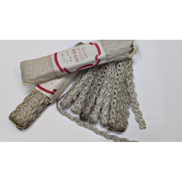 Vintage ozbobná prýmka / porta  antik orig....